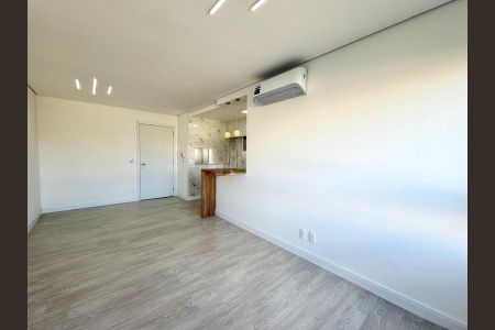 Sala  de apartamento para alugar com 2 quartos, 59m² em Jardim do Salso, Porto Alegre