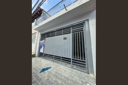 Casa à venda com 135m², 2 quartos e 2 vagasFachada