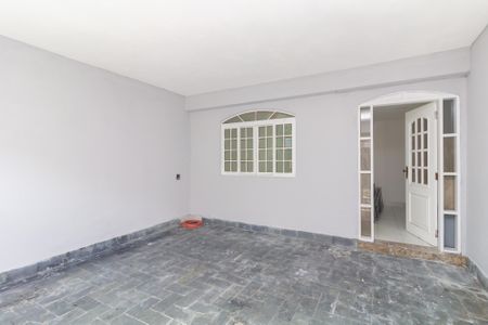 Casa à venda com 135m², 2 quartos e 2 vagasGaragem