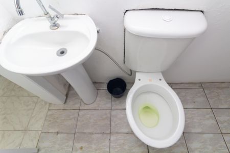 Casa à venda com 135m², 2 quartos e 2 vagasLavabo