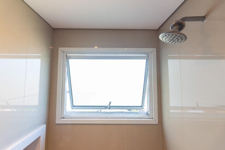 Apartamento à venda com 56m², 2 quartos e 1 vaga Apartamento à venda com 56m², 2 quartos e 1 vagaBanheiro