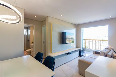Sala  de apartamento à venda com 2 quartos, 56m² em Bela Vista, Osasco