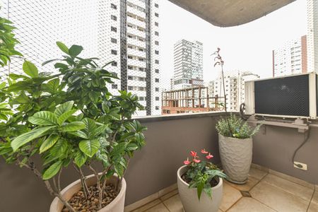 Apartamento à venda com 200m², 4 quartos e 2 vagasSuite - Varanda