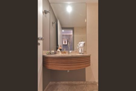 Apartamento à venda com 200m², 4 quartos e 2 vagasLavabo