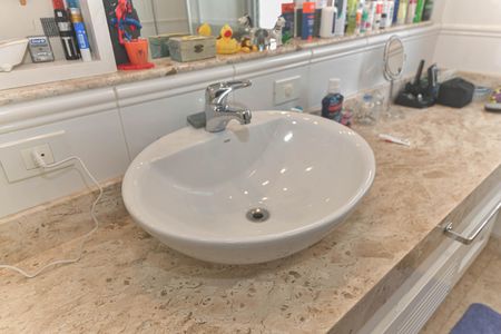 Apartamento à venda com 200m², 4 quartos e 2 vagasBanheiro Social