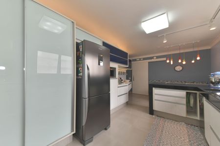 Apartamento à venda com 200m², 4 quartos e 2 vagasCozinha