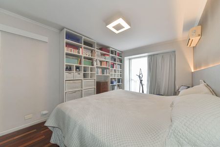 Apartamento à venda com 200m², 4 quartos e 2 vagasSuite