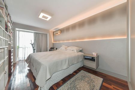 Apartamento à venda com 200m², 4 quartos e 2 vagasSuite