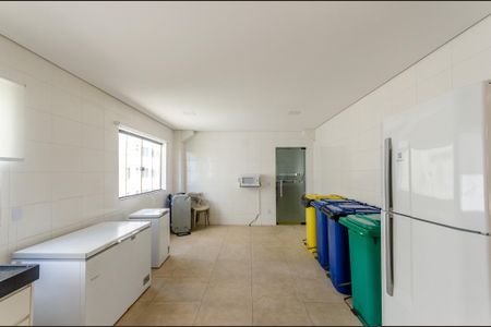 Apartamento à venda com 43m², 2 quartos e 1 vaga Apartamento à venda com 43m², 2 quartos e 1 vagaÁrea comum - Salão de festas