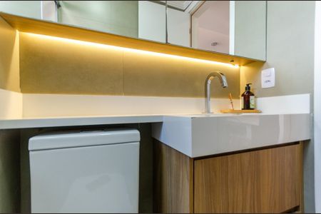 Apartamento à venda com 43m², 2 quartos e 1 vaga Apartamento à venda com 43m², 2 quartos e 1 vagaBanheiro