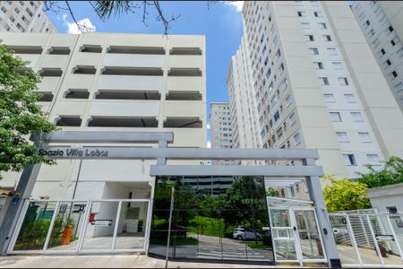 Apartamento à venda com 43m², 2 quartos e 1 vaga Apartamento à venda com 43m², 2 quartos e 1 vagaFachada