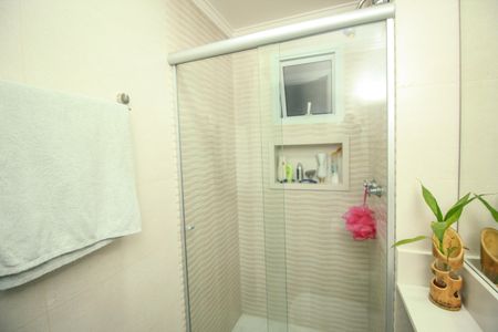 Casa à venda com 77m², 3 quartos e 2 vagasBanheiro Social