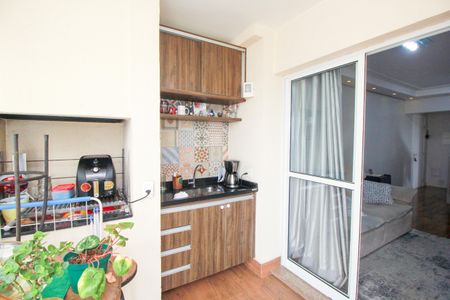 Casa à venda com 77m², 3 quartos e 2 vagasChurrasqueira