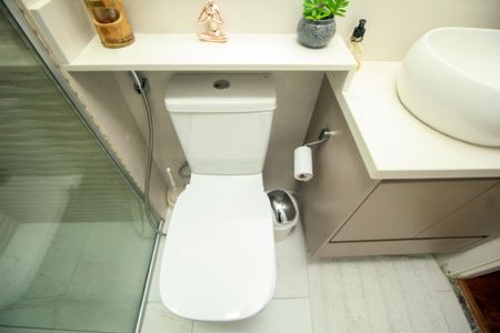 Casa à venda com 77m², 3 quartos e 2 vagasBanheiro Social