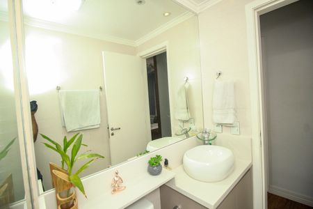 Casa à venda com 77m², 3 quartos e 2 vagasBanheiro Social