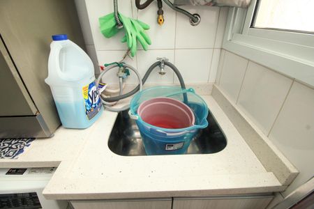 Casa à venda com 77m², 3 quartos e 2 vagasÁrea de Serviço