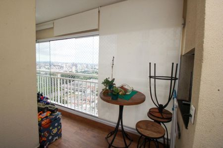 Casa à venda com 77m², 3 quartos e 2 vagasChurrasqueira