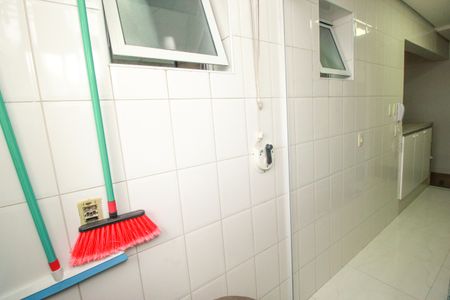 Casa à venda com 77m², 3 quartos e 2 vagasÁrea de Serviço