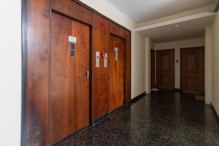 Apartamento à venda com 159m², 3 quartos e sem vagaElevadores