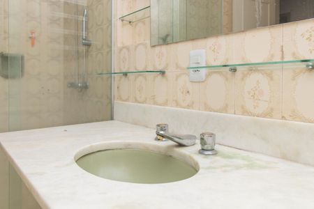 Apartamento à venda com 159m², 3 quartos e sem vagaBanheiro