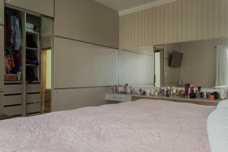 Casa à venda com 210m², 3 quartos e 4 vagas Casa à venda com 210m², 3 quartos e 4 vagasSuíte 1