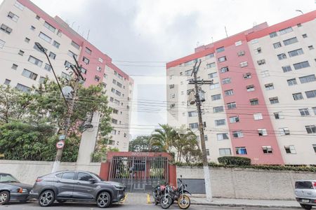 Apartamento para alugar com 55m², 2 quartos e 1 vagaFachada
