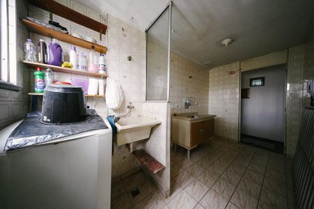 Apartamento à venda com 57m², 2 quartos e 1 vaga Apartamento à venda com 57m², 2 quartos e 1 vagaCozinha e Área de Serviço