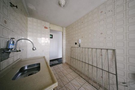 Apartamento à venda com 57m², 2 quartos e 1 vaga Apartamento à venda com 57m², 2 quartos e 1 vagaCozinha e Área de Serviço