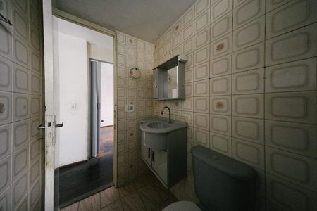 Apartamento à venda com 57m², 2 quartos e 1 vaga Apartamento à venda com 57m², 2 quartos e 1 vagaBanheiro