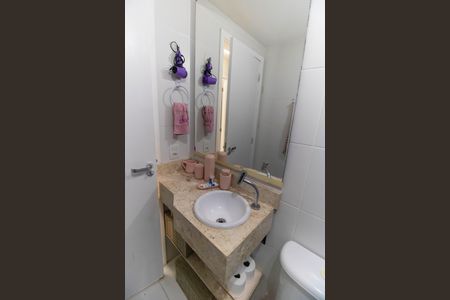 Apartamento à venda com 75m², 3 quartos e 1 vaga Apartamento à venda com 75m², 3 quartos e 1 vagaBanheiro Social