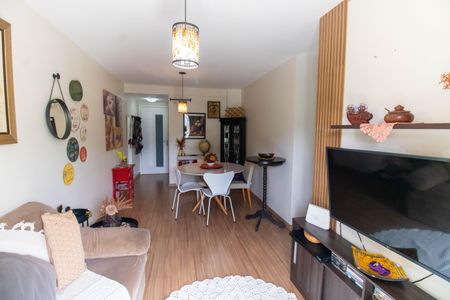 Apartamento à venda com 75m², 3 quartos e 1 vaga Apartamento à venda com 75m², 3 quartos e 1 vagaSala