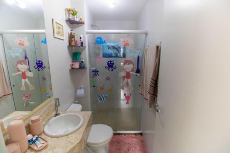 Apartamento à venda com 75m², 3 quartos e 1 vaga Apartamento à venda com 75m², 3 quartos e 1 vagaBanheiro Social