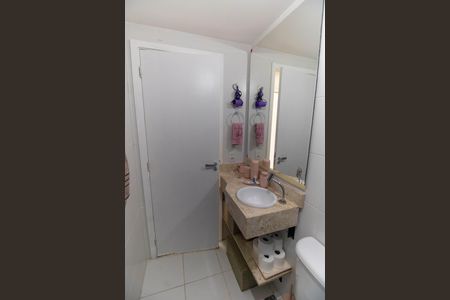 Apartamento à venda com 75m², 3 quartos e 1 vaga Apartamento à venda com 75m², 3 quartos e 1 vagaBanheiro Social