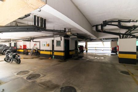 Apartamento à venda com 75m², 3 quartos e 1 vaga Apartamento à venda com 75m², 3 quartos e 1 vagaGaragem