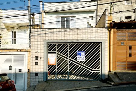 Fachada de casa à venda com 3 quartos, 147m² em Vila Carrão, São Paulo