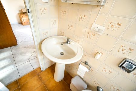Pia de casa à venda com 3 quartos, 147m² em Vila Carrão, São Paulo