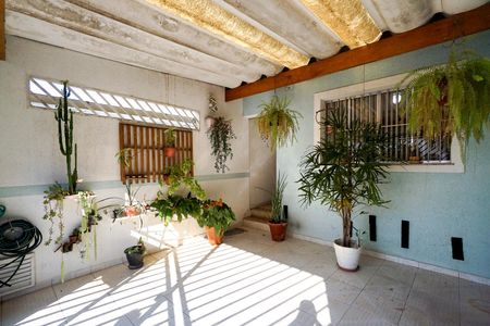 Garagem de casa à venda com 3 quartos, 147m² em Vila Carrão, São Paulo