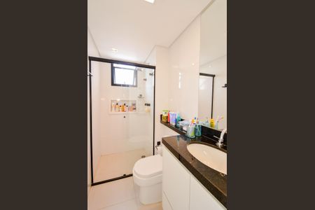 Apartamento à venda com 86m², 2 quartos e 2 vagasBanheiro da Suíte 2