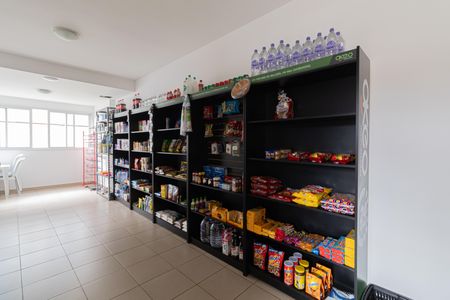 Apartamento para alugar com 44m², 2 quartos e 1 vaga Apartamento para alugar com 44m², 2 quartos e 1 vagaÁrea Comum - Mini Mercado