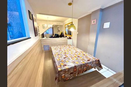 Casa à venda com 132m², 3 quartos e 2 vagasCopa