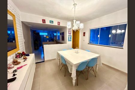 Casa à venda com 132m², 3 quartos e 2 vagasCopa