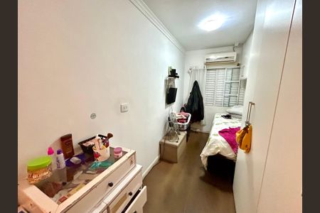 Casa à venda com 132m², 3 quartos e 2 vagasQuarto Suíte 2