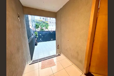 Casa à venda com 132m², 3 quartos e 2 vagasGaragem