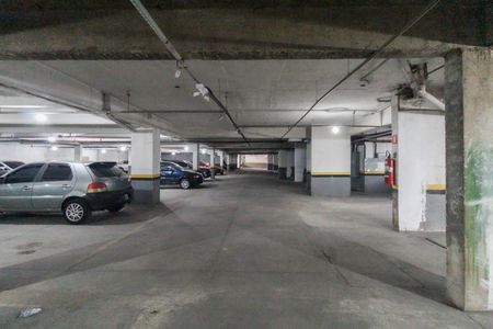 Apartamento à venda com 63m², 2 quartos e 1 vaga Apartamento à venda com 63m², 2 quartos e 1 vagaEstacionamento