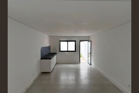 Casa à venda com 2 quartos, 102m² em Vila Guarani, São Paulo