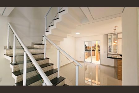 Casa à venda com 3 quartos, 174m² em Medeiros, Jundiaí