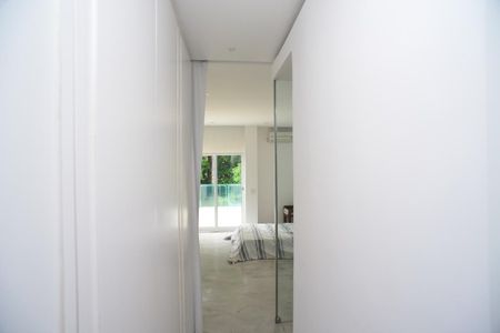 Casa de condomínio para alugar com 1400m², 4 quartos e 8 vagas Casa de condomínio para alugar com 1400m², 4 quartos e 8 vagasSuíte 1