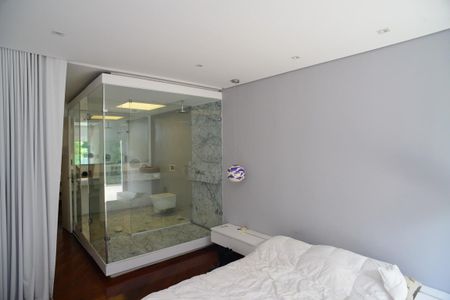 Casa de condomínio para alugar com 1400m², 4 quartos e 8 vagas Casa de condomínio para alugar com 1400m², 4 quartos e 8 vagasSuíte 2