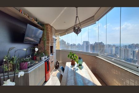 Apartamento à venda com 175m², 3 quartos e 2 vagasVaranda 