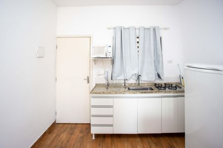 Sala/Cozinha de kitnet/studio para alugar com 1 quarto, 18m² em Centro, Diadema